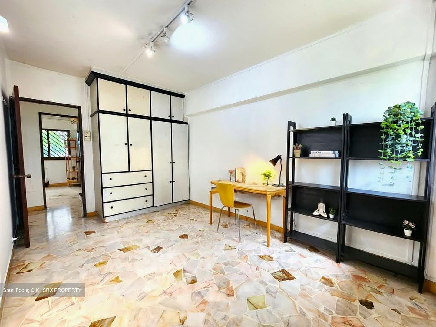Blk 306 Hougang Avenue 5 (Hougang), HDB 5 Rooms #566646981